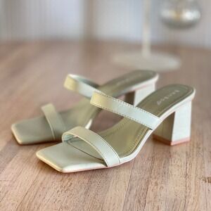 Bamboo Women's Light Blue Two Strap Square Toe Block‎ Heel Sandals Size 7.5